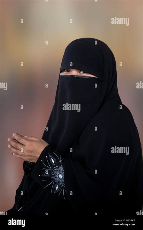 sexy burka|Muslim burka hi.